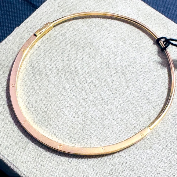 Pandora Signature Closed ID Bangle (Gold) - Picture 8 of 13